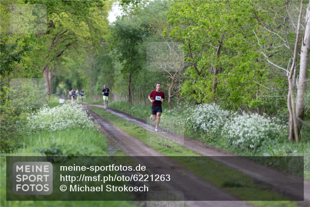 05.05.2024 - 7. Wedeler Halbmarathon Michael Strokosch http://msf.ph/oto/6221263 05.05.2024 10:24:27 Laufen 369 meine-sportfotos.de