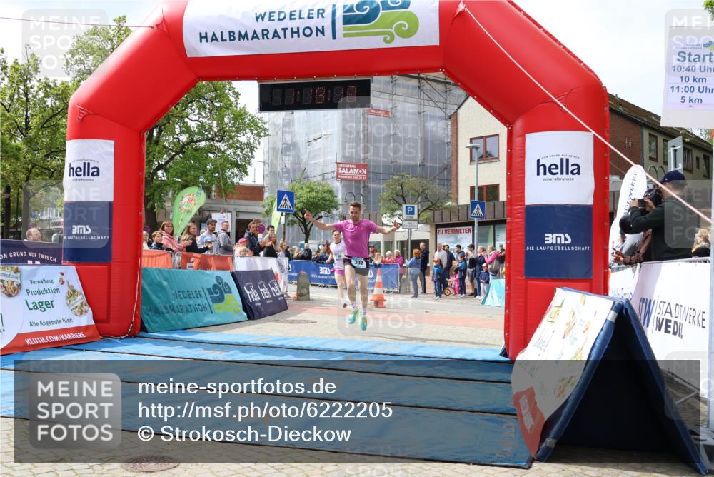 05.05.2024 - 7. Wedeler Halbmarathon Strokosch-Dieckow http://msf.ph/oto/6222205 05.05.2024 11:18:18 Ziel 90, 302, 591, 908 meine-sportfotos.de