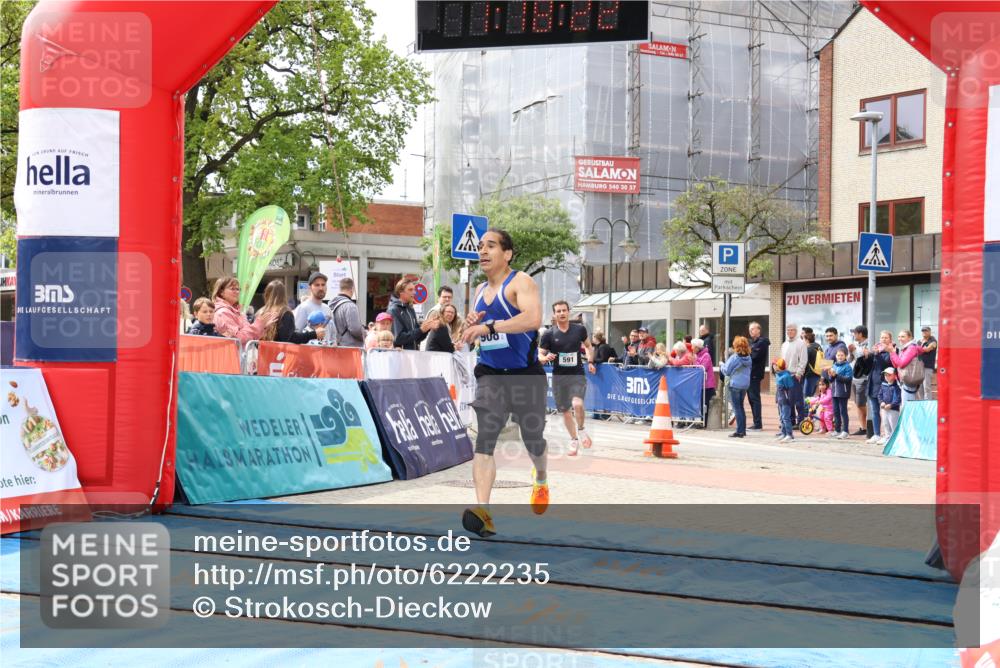 05.05.2024 - 7. Wedeler Halbmarathon Strokosch-Dieckow http://msf.ph/oto/6222235 05.05.2024 11:18:21 Ziel 90, 302, 591, 908 meine-sportfotos.de