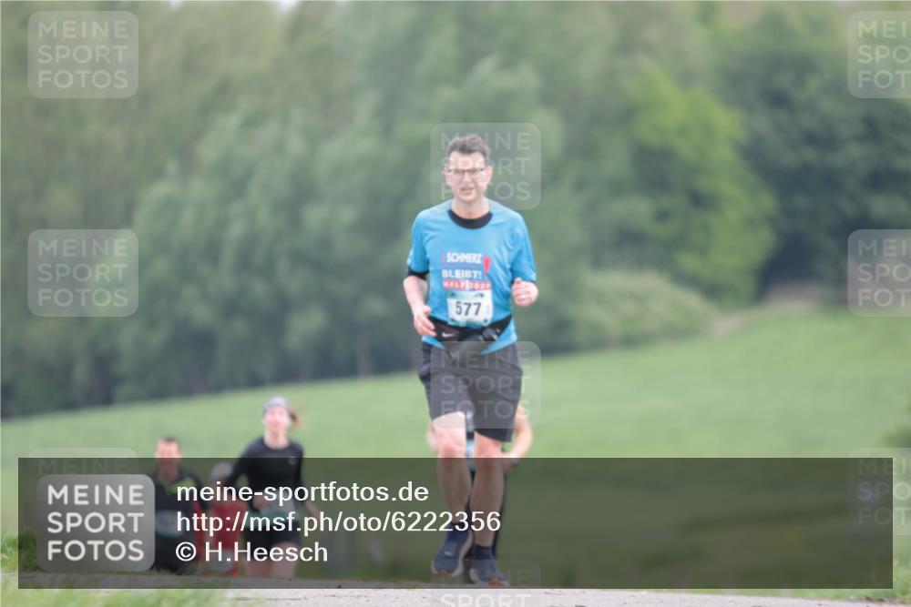 05.05.2024 - 7. Wedeler Halbmarathon H.Heesch http://msf.ph/oto/6222356 05.05.2024 11:17:28 Laufen 2020, 577 meine-sportfotos.de