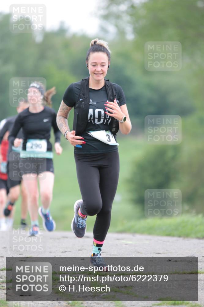 05.05.2024 - 7. Wedeler Halbmarathon H.Heesch http://msf.ph/oto/6222379 05.05.2024 11:17:36 Laufen 290, 3 meine-sportfotos.de