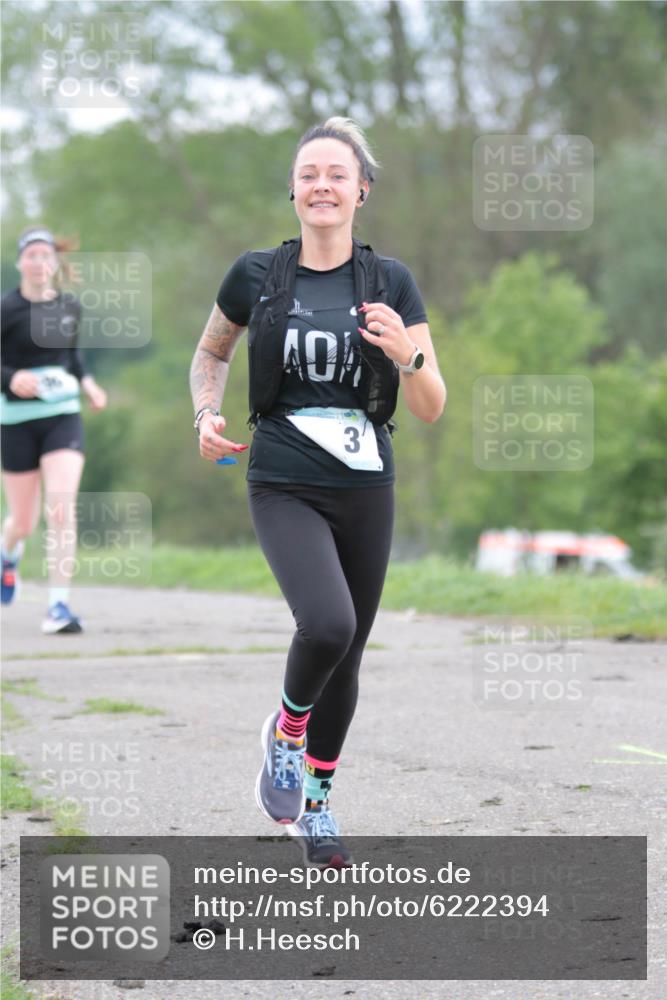 05.05.2024 - 7. Wedeler Halbmarathon H.Heesch http://msf.ph/oto/6222394 05.05.2024 11:17:38 Laufen 3 meine-sportfotos.de