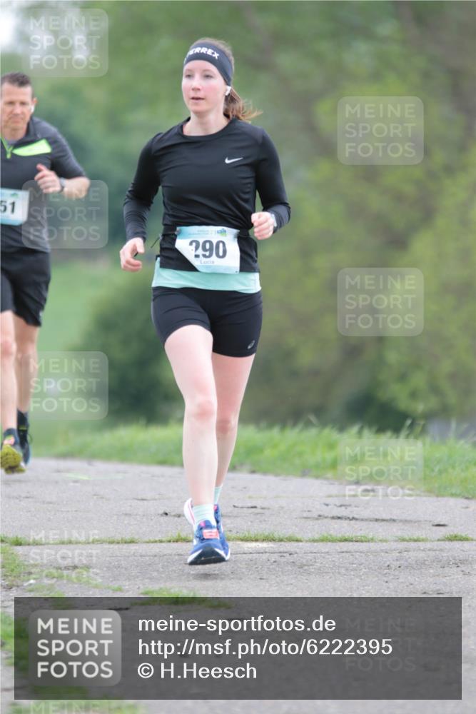 05.05.2024 - 7. Wedeler Halbmarathon H.Heesch http://msf.ph/oto/6222395 05.05.2024 11:17:39 Laufen 51, 290 meine-sportfotos.de