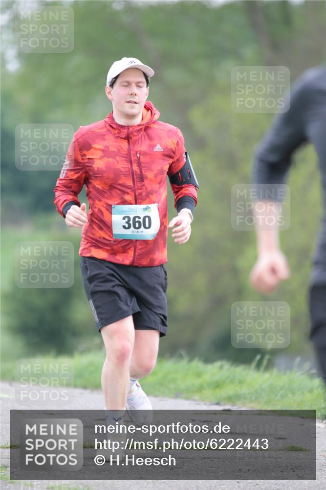05.05.2024 - 7. Wedeler Halbmarathon H.Heesch http://msf.ph/oto/6222443 05.05.2024 11:17:42 Laufen 360 meine-sportfotos.de