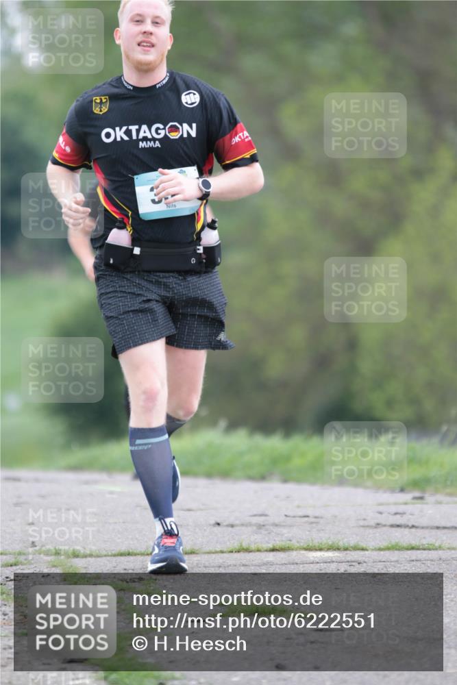 05.05.2024 - 7. Wedeler Halbmarathon H.Heesch http://msf.ph/oto/6222551 05.05.2024 11:17:54 Laufen  meine-sportfotos.de