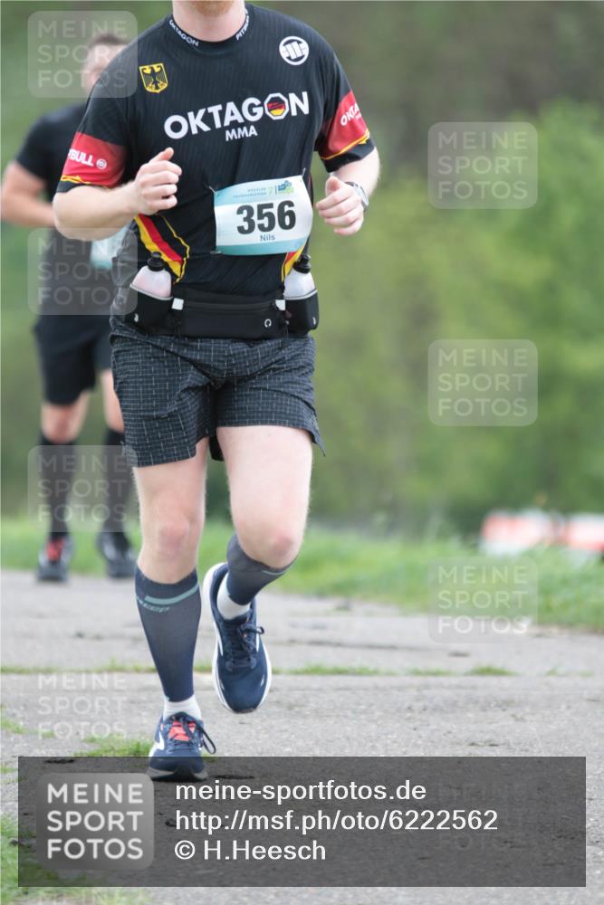05.05.2024 - 7. Wedeler Halbmarathon H.Heesch http://msf.ph/oto/6222562 05.05.2024 11:17:55 Laufen 356 meine-sportfotos.de