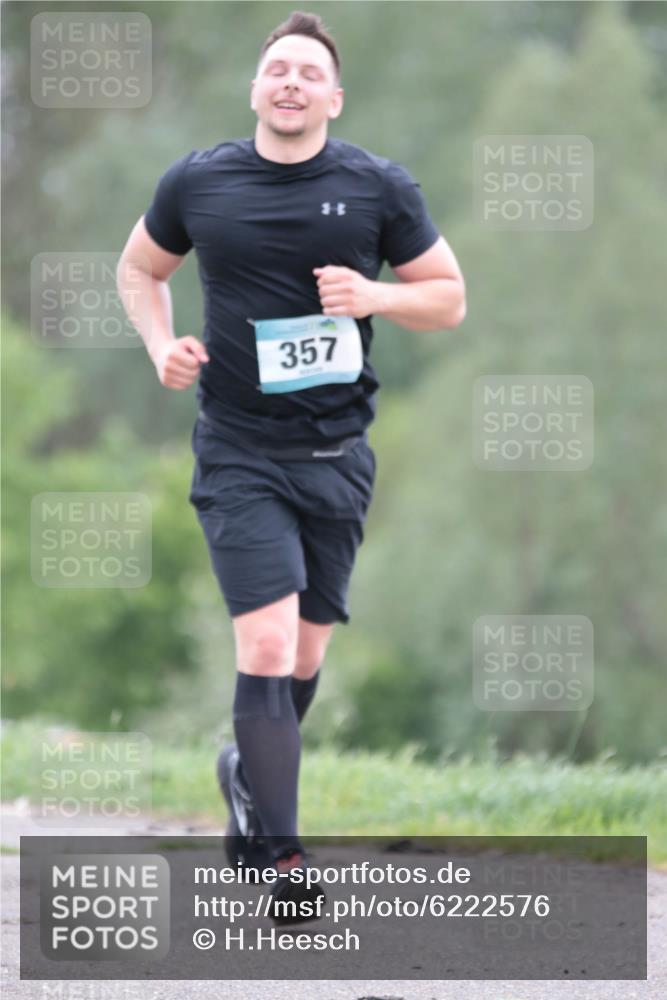 05.05.2024 - 7. Wedeler Halbmarathon H.Heesch http://msf.ph/oto/6222576 05.05.2024 11:17:58 Laufen 357 meine-sportfotos.de