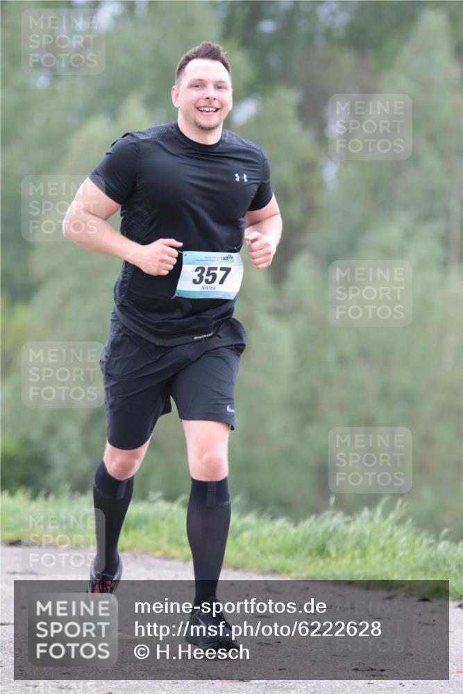 05.05.2024 - 7. Wedeler Halbmarathon H.Heesch http://msf.ph/oto/6222628 05.05.2024 11:17:59 Laufen 56, 357 meine-sportfotos.de
