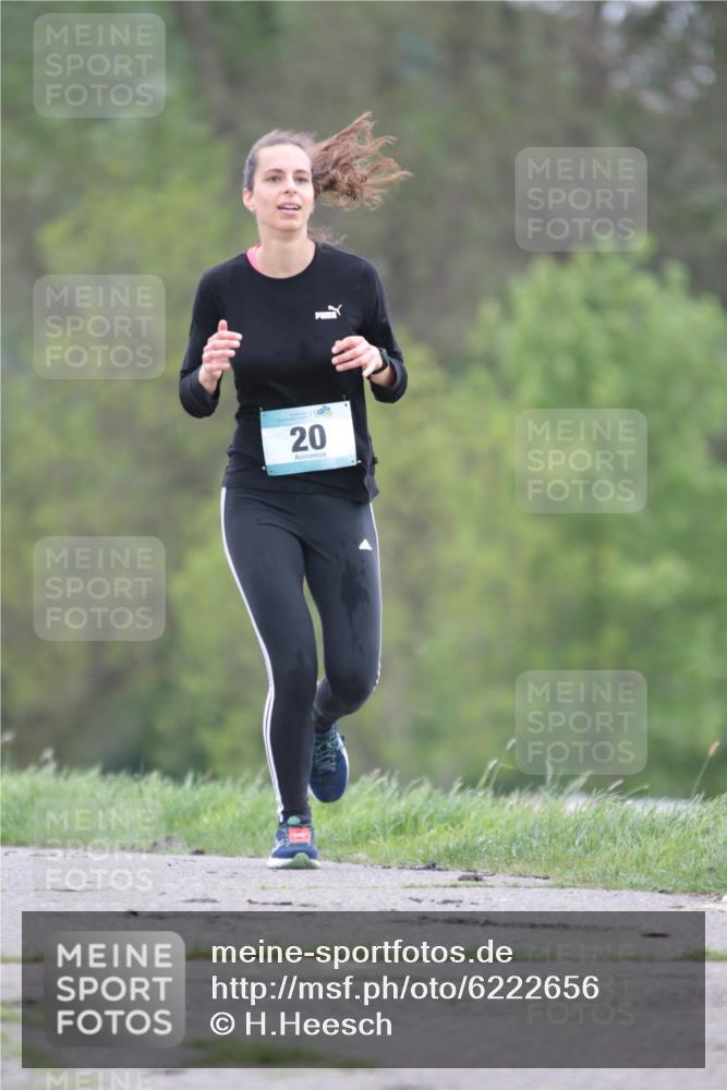 05.05.2024 - 7. Wedeler Halbmarathon H.Heesch http://msf.ph/oto/6222656 05.05.2024 11:18:04 Laufen 20 meine-sportfotos.de