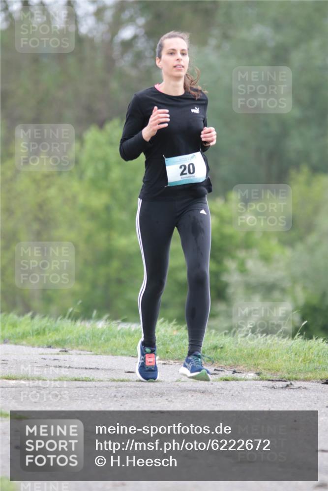 05.05.2024 - 7. Wedeler Halbmarathon H.Heesch http://msf.ph/oto/6222672 05.05.2024 11:18:05 Laufen 20, 20 meine-sportfotos.de
