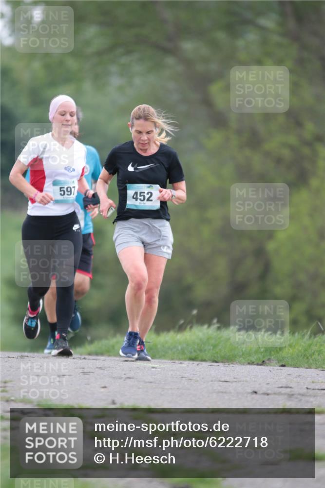 05.05.2024 - 7. Wedeler Halbmarathon H.Heesch http://msf.ph/oto/6222718 05.05.2024 11:18:08 Laufen 597, 452 meine-sportfotos.de