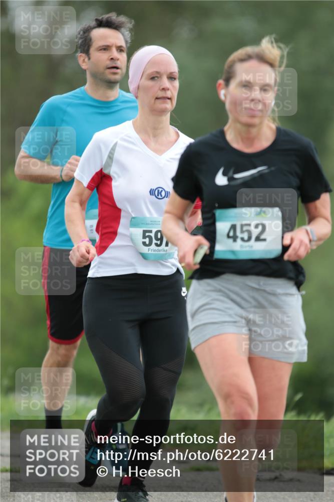 05.05.2024 - 7. Wedeler Halbmarathon H.Heesch http://msf.ph/oto/6222741 05.05.2024 11:18:12 Laufen 59, 452 meine-sportfotos.de