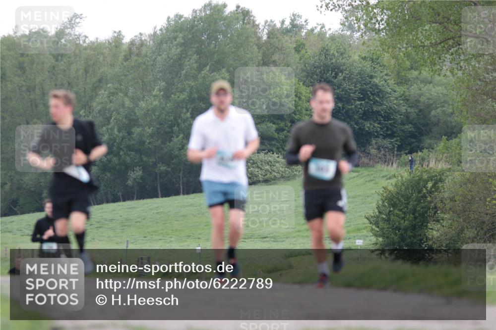 05.05.2024 - 7. Wedeler Halbmarathon H.Heesch http://msf.ph/oto/6222789 05.05.2024 11:18:22 Laufen  meine-sportfotos.de