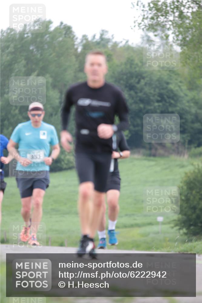 05.05.2024 - 7. Wedeler Halbmarathon H.Heesch http://msf.ph/oto/6222942 05.05.2024 11:18:38 Laufen 853 meine-sportfotos.de