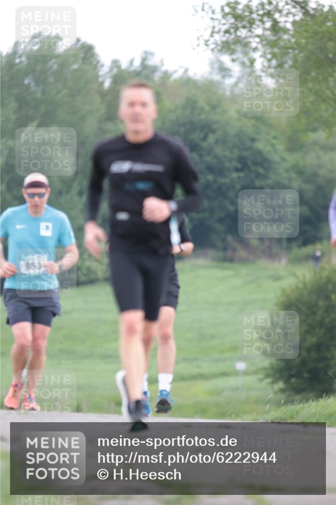 05.05.2024 - 7. Wedeler Halbmarathon H.Heesch http://msf.ph/oto/6222944 05.05.2024 11:18:39 Laufen 853 meine-sportfotos.de