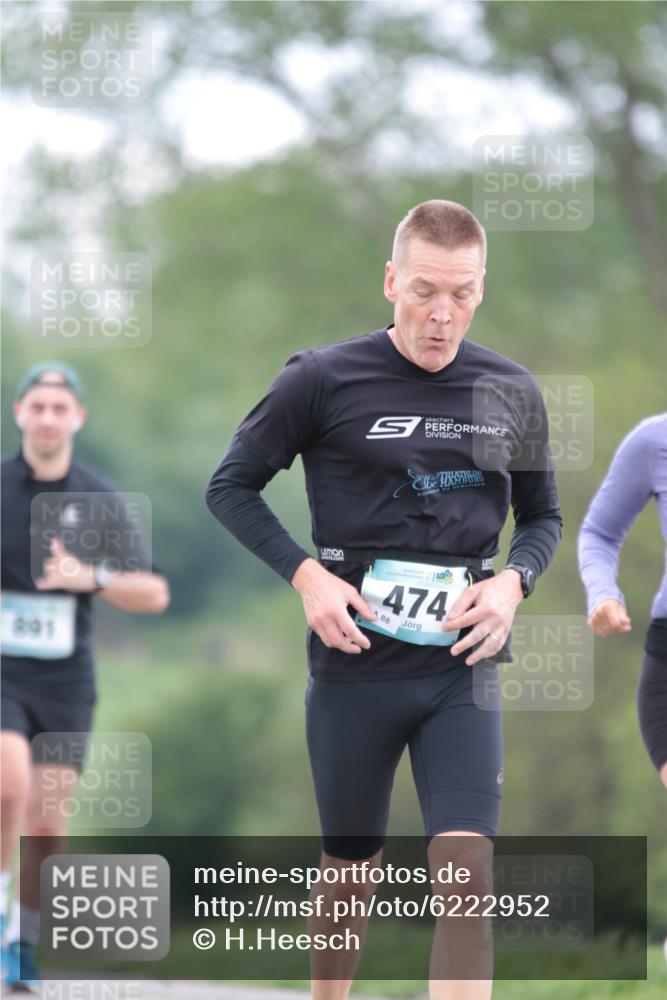 05.05.2024 - 7. Wedeler Halbmarathon H.Heesch http://msf.ph/oto/6222952 05.05.2024 11:18:41 Laufen 891, 474, 88 meine-sportfotos.de