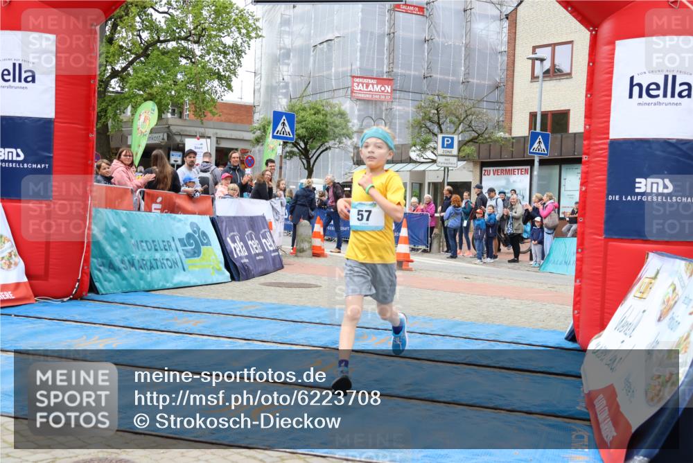 05.05.2024 - 7. Wedeler Halbmarathon Strokosch-Dieckow http://msf.ph/oto/6223708 05.05.2024 11:22:40 Ziel 57 meine-sportfotos.de