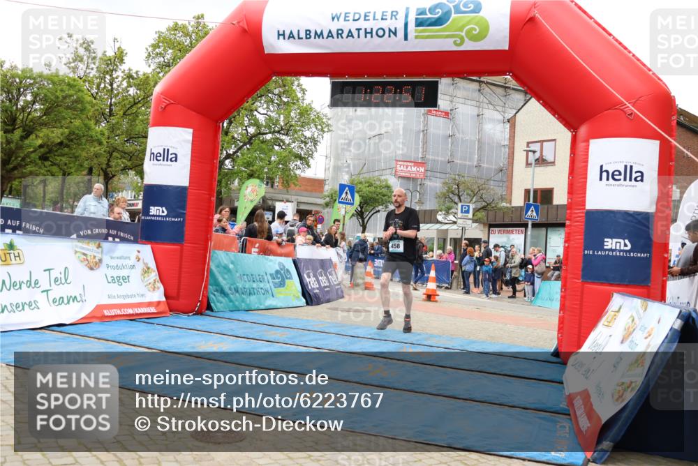 05.05.2024 - 7. Wedeler Halbmarathon Strokosch-Dieckow http://msf.ph/oto/6223767 05.05.2024 11:22:50 Ziel 458 meine-sportfotos.de