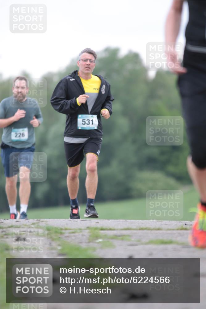 05.05.2024 - 7. Wedeler Halbmarathon H.Heesch http://msf.ph/oto/6224566 05.05.2024 11:22:41 Laufen 226, 531 meine-sportfotos.de