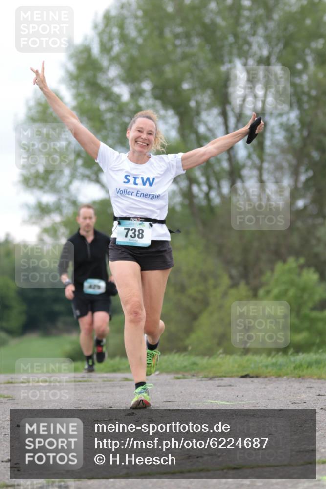 05.05.2024 - 7. Wedeler Halbmarathon H.Heesch http://msf.ph/oto/6224687 05.05.2024 11:23:11 Laufen 738 meine-sportfotos.de