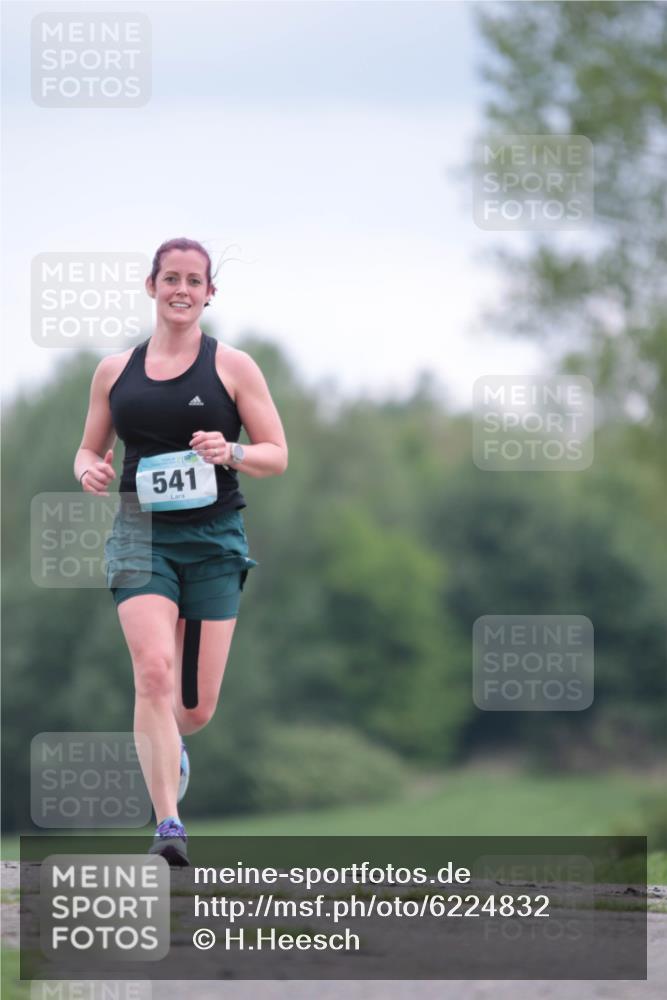 05.05.2024 - 7. Wedeler Halbmarathon H.Heesch http://msf.ph/oto/6224832 05.05.2024 11:15:47 Laufen 541 meine-sportfotos.de
