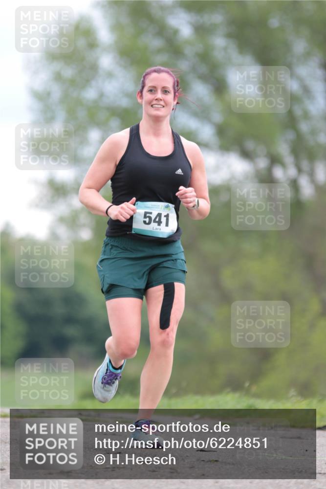 05.05.2024 - 7. Wedeler Halbmarathon H.Heesch http://msf.ph/oto/6224851 05.05.2024 11:15:49 Laufen 541 meine-sportfotos.de