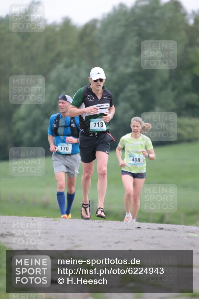 05.05.2024 - 7. Wedeler Halbmarathon H.Heesch http://msf.ph/oto/6224943 05.05.2024 11:16:14 Laufen 170, 713, 408 meine-sportfotos.de