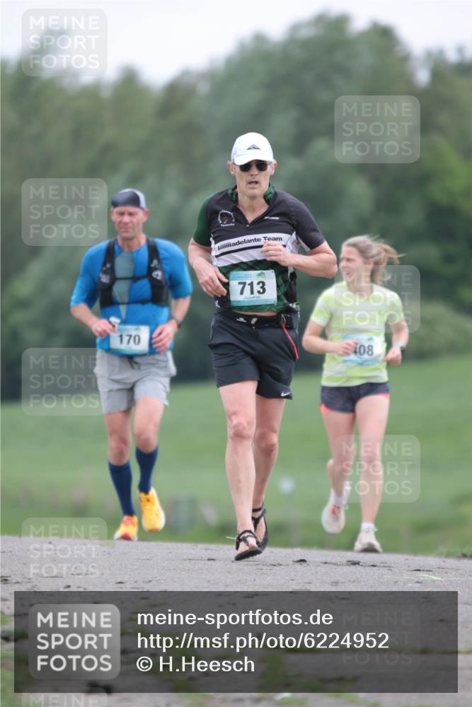 05.05.2024 - 7. Wedeler Halbmarathon H.Heesch http://msf.ph/oto/6224952 05.05.2024 11:16:16 Laufen 170, 713, 408 meine-sportfotos.de
