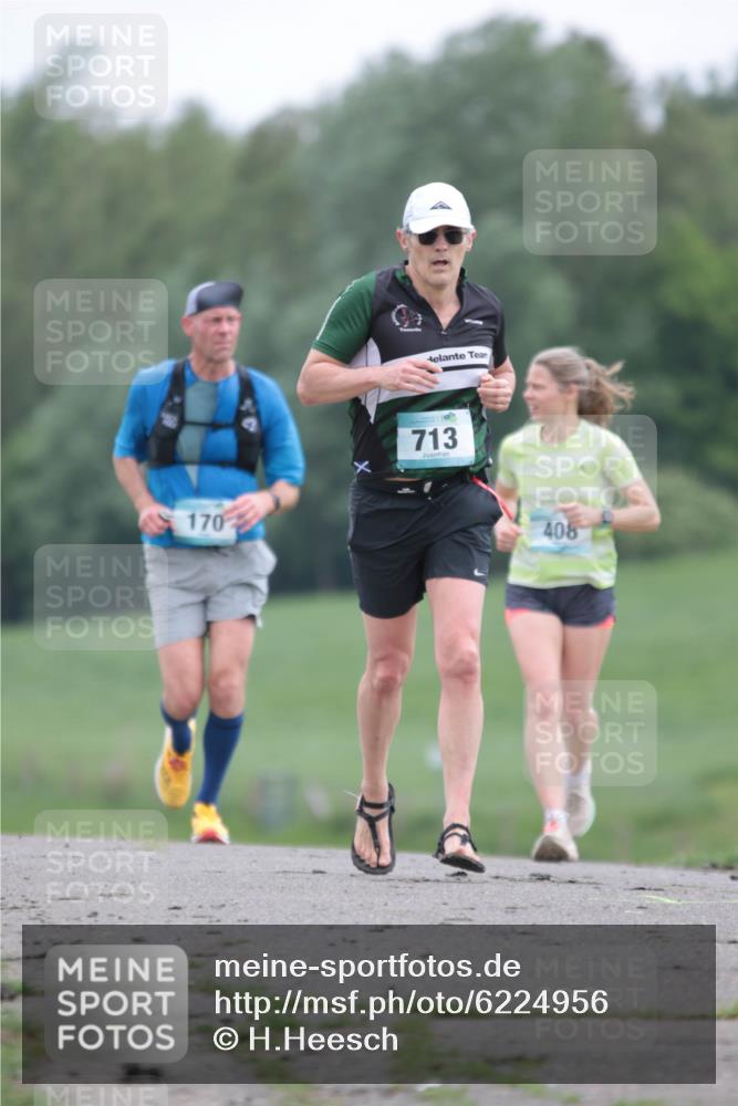05.05.2024 - 7. Wedeler Halbmarathon H.Heesch http://msf.ph/oto/6224956 05.05.2024 11:16:17 Laufen 170, 713, 408 meine-sportfotos.de