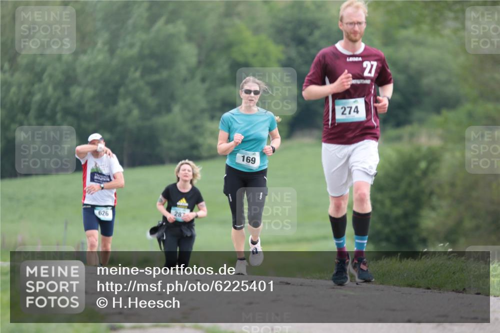 05.05.2024 - 7. Wedeler Halbmarathon H.Heesch http://msf.ph/oto/6225401 05.05.2024 11:17:18 Laufen 287, 626, 169, 27, 274 meine-sportfotos.de