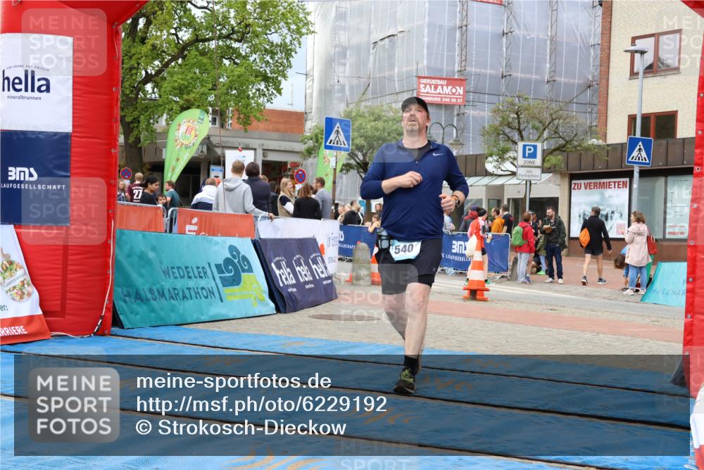 05.05.2024 - 7. Wedeler Halbmarathon Strokosch-Dieckow http://msf.ph/oto/6229192 05.05.2024 12:07:33 Ziel 149, 540 meine-sportfotos.de