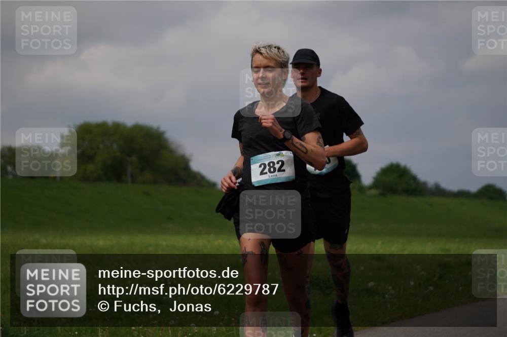 05.05.2024 - 7. Wedeler Halbmarathon Fuchs,  Jonas http://msf.ph/oto/6229787 05.05.2024 12:04:03 Laufen 282 meine-sportfotos.de