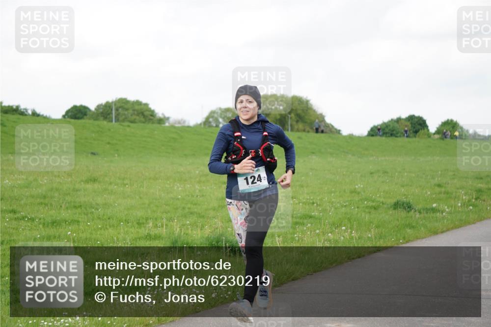 05.05.2024 - 7. Wedeler Halbmarathon Fuchs,  Jonas http://msf.ph/oto/6230219 05.05.2024 12:06:37 Laufen 124 meine-sportfotos.de