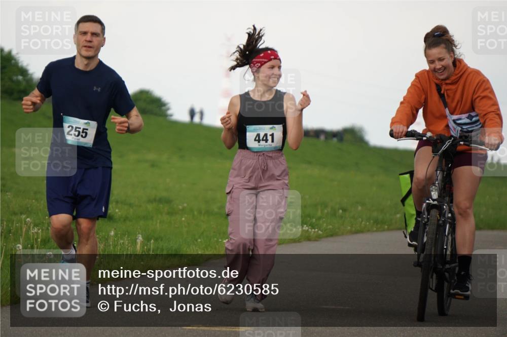 05.05.2024 - 7. Wedeler Halbmarathon Fuchs,  Jonas http://msf.ph/oto/6230585 05.05.2024 12:08:40 Laufen 0000000000, 255, 441 meine-sportfotos.de