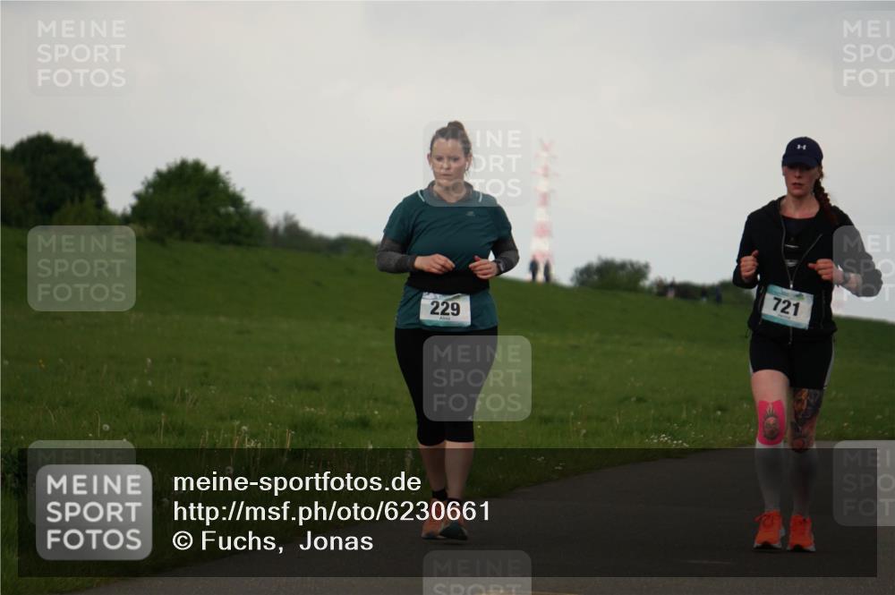 05.05.2024 - 7. Wedeler Halbmarathon Fuchs,  Jonas http://msf.ph/oto/6230661 05.05.2024 12:08:52 Laufen 229, 721 meine-sportfotos.de