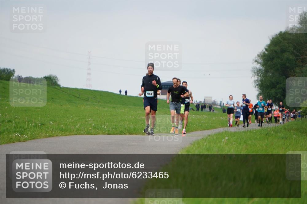 05.05.2024 - 7. Wedeler Halbmarathon Fuchs,  Jonas http://msf.ph/oto/6233465 05.05.2024 11:16:06 Laufen 913 meine-sportfotos.de