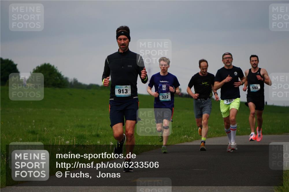 05.05.2024 - 7. Wedeler Halbmarathon Fuchs,  Jonas http://msf.ph/oto/6233506 05.05.2024 11:16:18 Laufen 913, 322, 240, 592 meine-sportfotos.de