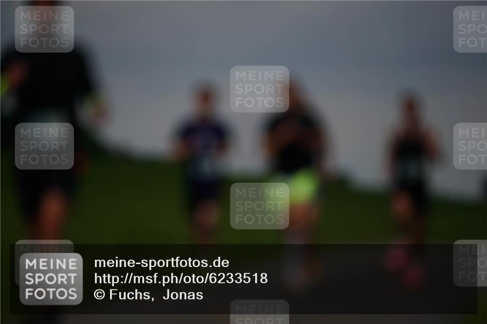 05.05.2024 - 7. Wedeler Halbmarathon Fuchs,  Jonas http://msf.ph/oto/6233518 05.05.2024 11:16:20 Laufen  meine-sportfotos.de