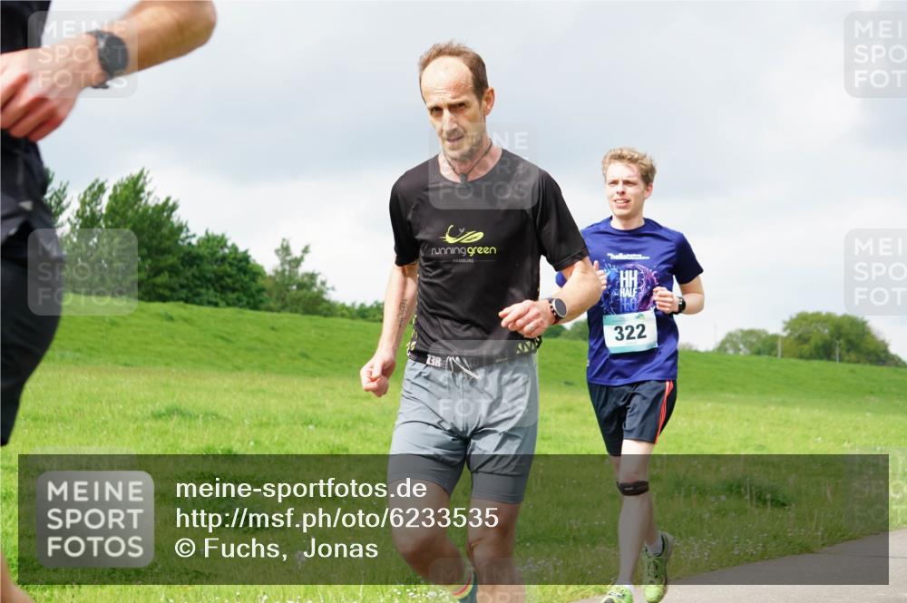 05.05.2024 - 7. Wedeler Halbmarathon Fuchs,  Jonas http://msf.ph/oto/6233535 05.05.2024 11:16:27 Laufen 3, 322 meine-sportfotos.de