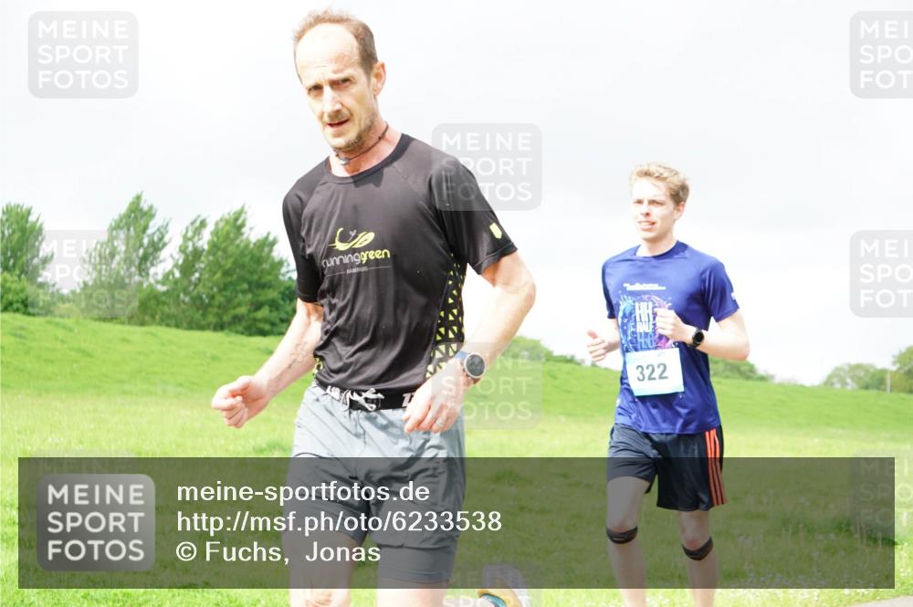 05.05.2024 - 7. Wedeler Halbmarathon Fuchs,  Jonas http://msf.ph/oto/6233538 05.05.2024 11:16:27 Laufen 322 meine-sportfotos.de