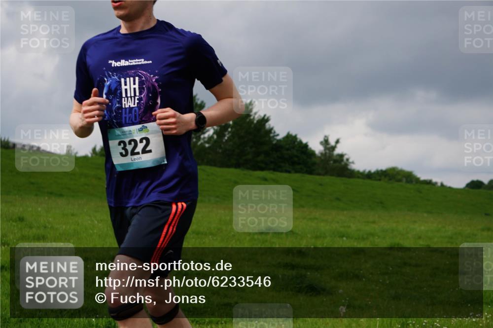 05.05.2024 - 7. Wedeler Halbmarathon Fuchs,  Jonas http://msf.ph/oto/6233546 05.05.2024 11:16:28 Laufen 2, 322 meine-sportfotos.de