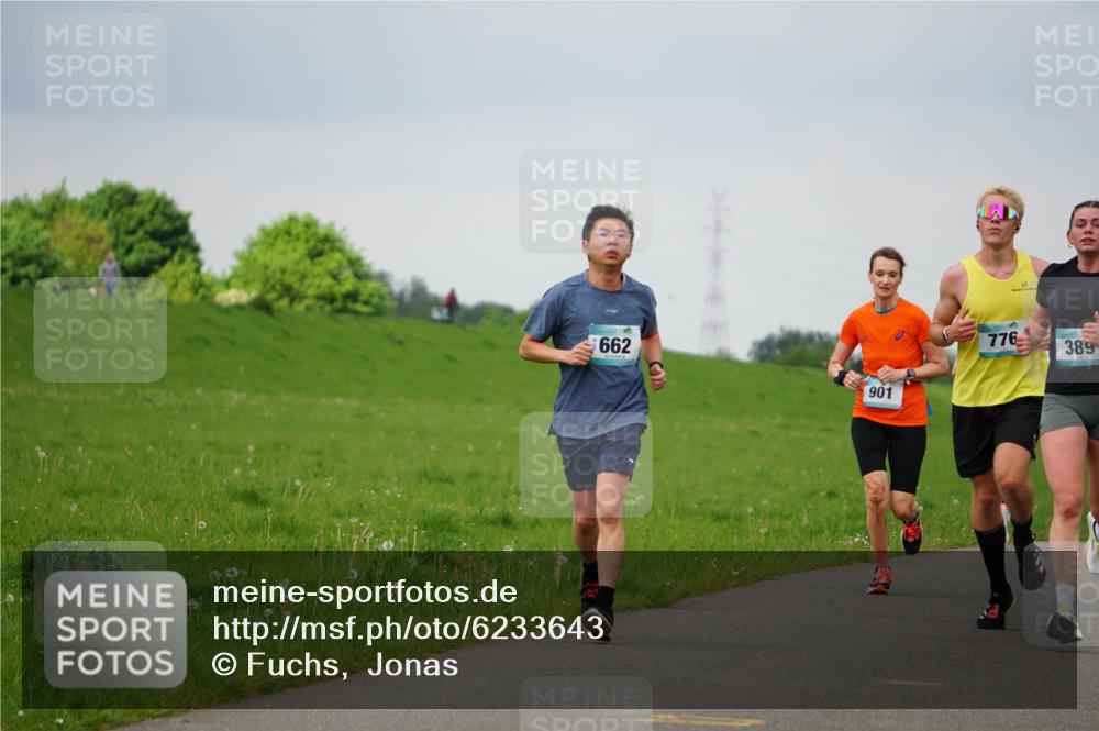 05.05.2024 - 7. Wedeler Halbmarathon Fuchs,  Jonas http://msf.ph/oto/6233643 05.05.2024 11:16:52 Laufen 662, 901, 776, 389 meine-sportfotos.de