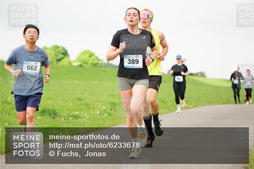 05.05.2024 - 7. Wedeler Halbmarathon Fuchs,  Jonas http://msf.ph/oto/6233678 05.05.2024 11:16:56 Laufen 7, 662, 389, 76 meine-sportfotos.de