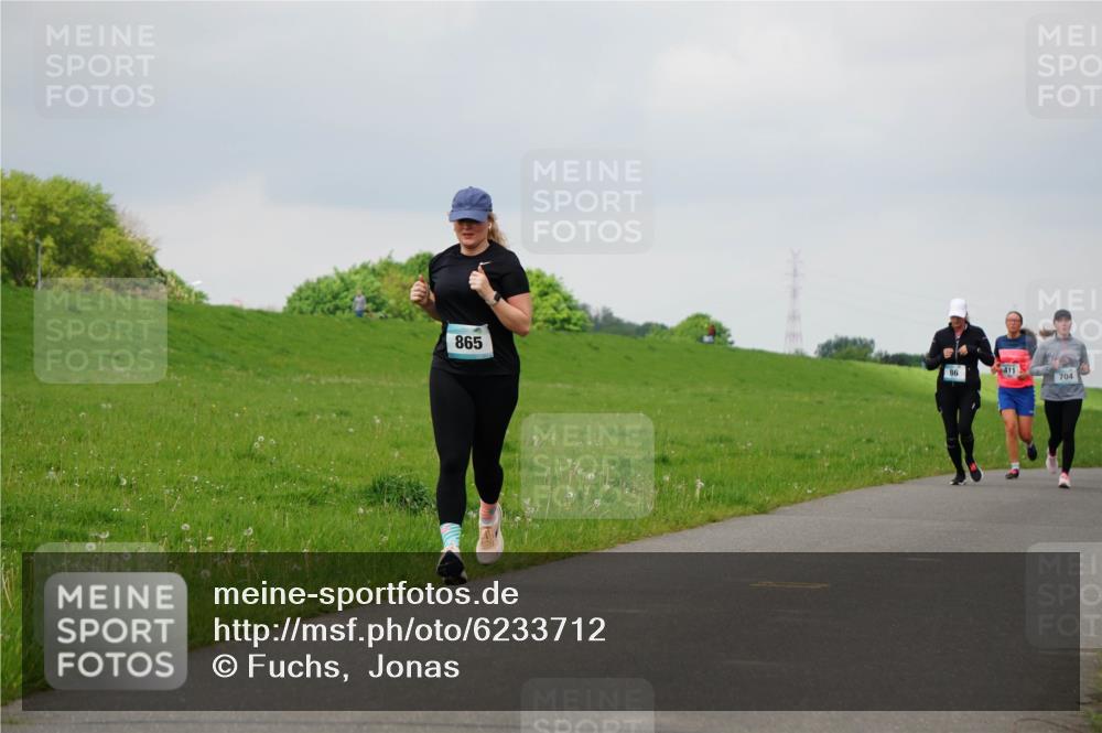 05.05.2024 - 7. Wedeler Halbmarathon Fuchs,  Jonas http://msf.ph/oto/6233712 05.05.2024 11:17:02 Laufen 865, 86, 411, 704 meine-sportfotos.de