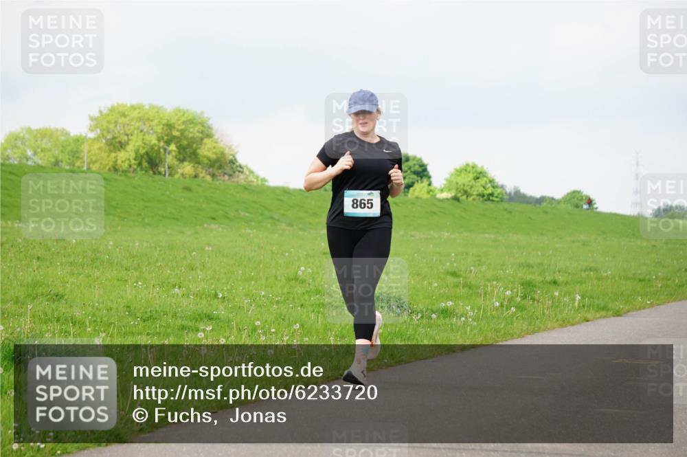 05.05.2024 - 7. Wedeler Halbmarathon Fuchs,  Jonas http://msf.ph/oto/6233720 05.05.2024 11:17:04 Laufen 865 meine-sportfotos.de