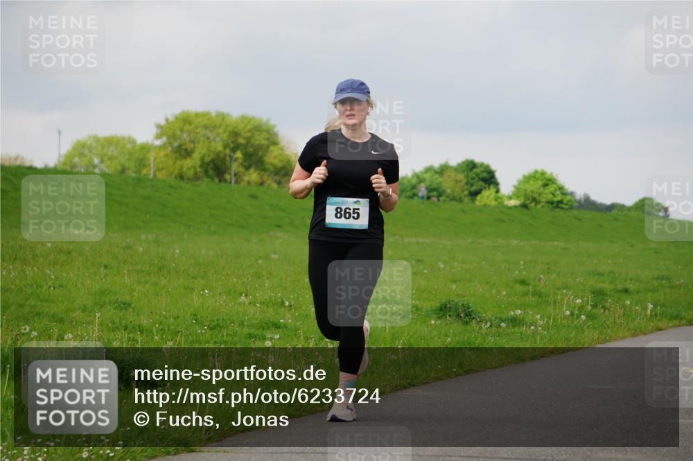 05.05.2024 - 7. Wedeler Halbmarathon Fuchs,  Jonas http://msf.ph/oto/6233724 05.05.2024 11:17:04 Laufen 865 meine-sportfotos.de