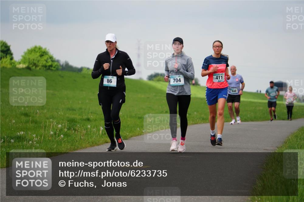 05.05.2024 - 7. Wedeler Halbmarathon Fuchs,  Jonas http://msf.ph/oto/6233735 05.05.2024 11:17:08 Laufen 86, 704, 411, 848 meine-sportfotos.de