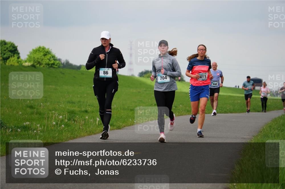05.05.2024 - 7. Wedeler Halbmarathon Fuchs,  Jonas http://msf.ph/oto/6233736 05.05.2024 11:17:09 Laufen 86, 704, 411, 848, 816 meine-sportfotos.de