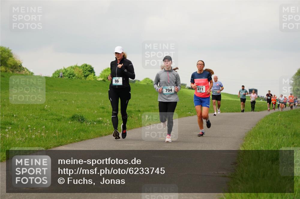05.05.2024 - 7. Wedeler Halbmarathon Fuchs,  Jonas http://msf.ph/oto/6233745 05.05.2024 11:17:10 Laufen 86, 704, 411 meine-sportfotos.de