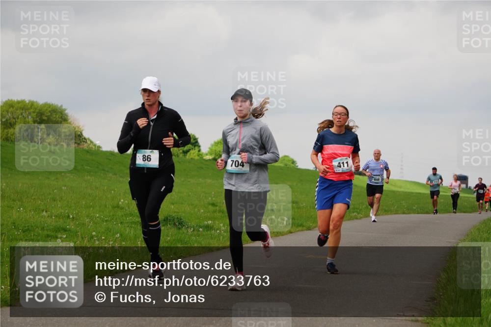 05.05.2024 - 7. Wedeler Halbmarathon Fuchs,  Jonas http://msf.ph/oto/6233763 05.05.2024 11:17:12 Laufen 86, 704, 411, 848 meine-sportfotos.de